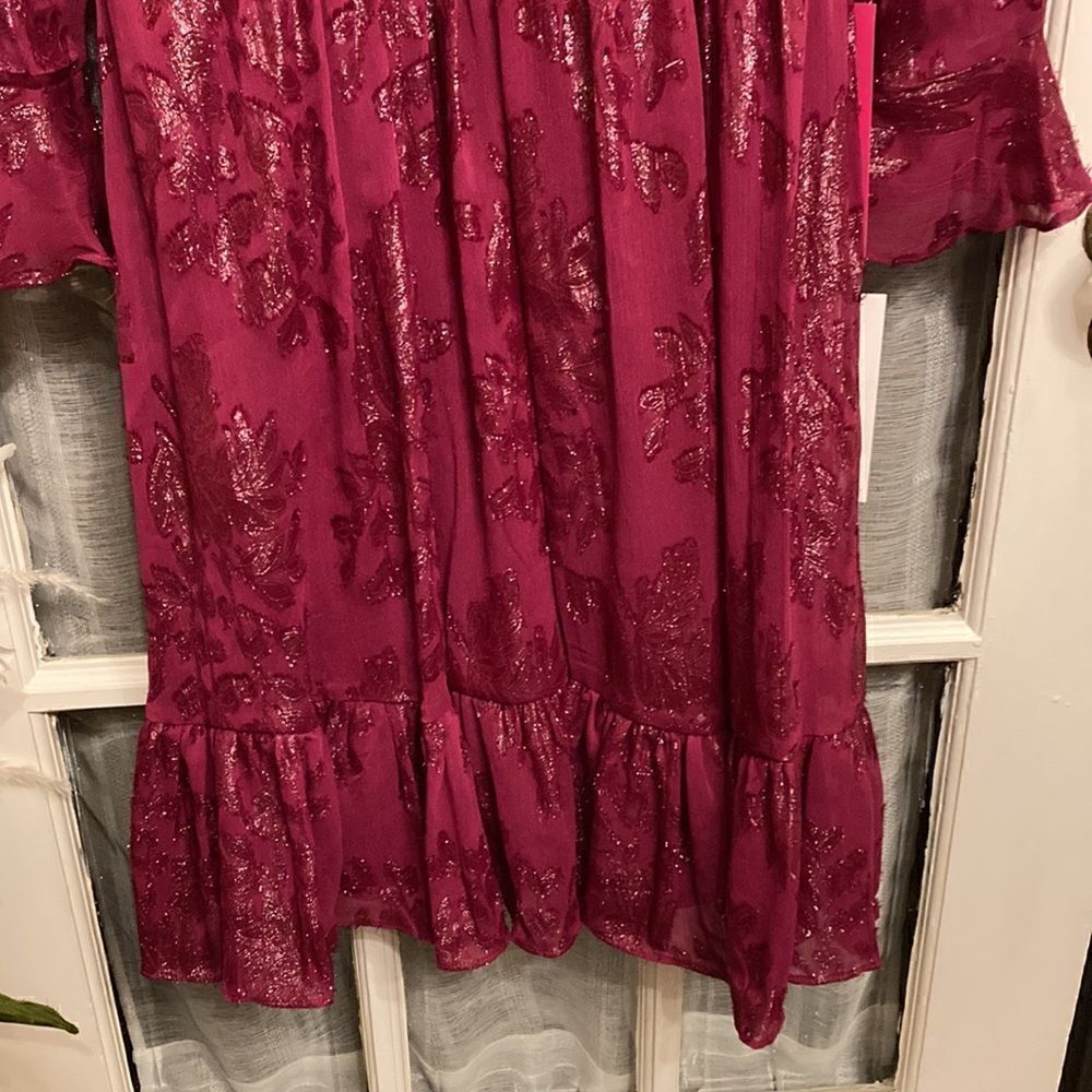 NWT Calvin Klein Burgundy and Silver Metallic Floral Dress - Picture 4 of 15